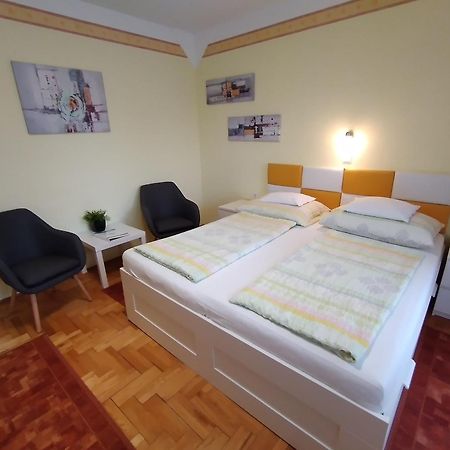 Hévíz Erika Apartman Esterno foto