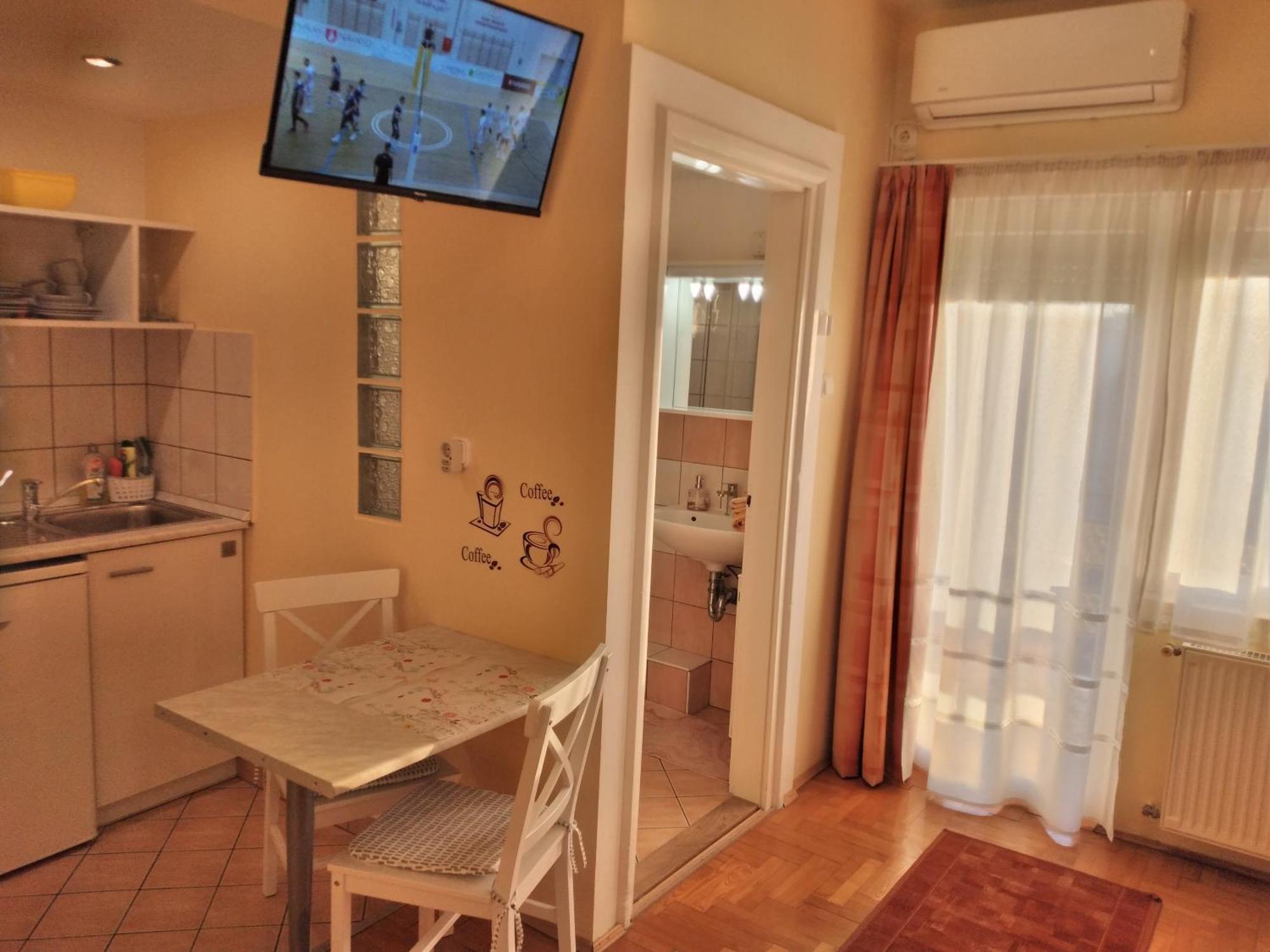 Hévíz Erika Apartman Esterno foto