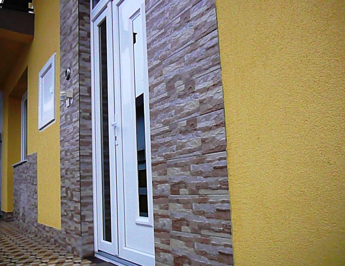 Hévíz Erika Apartman Esterno foto